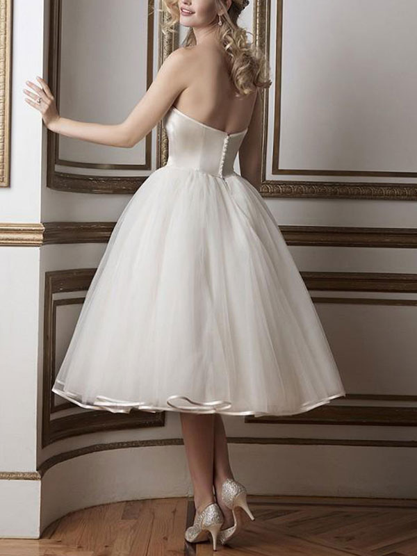 A-line Sweetheart Neck Sleeveless Tea-length Bridal Dress With Buttons 2