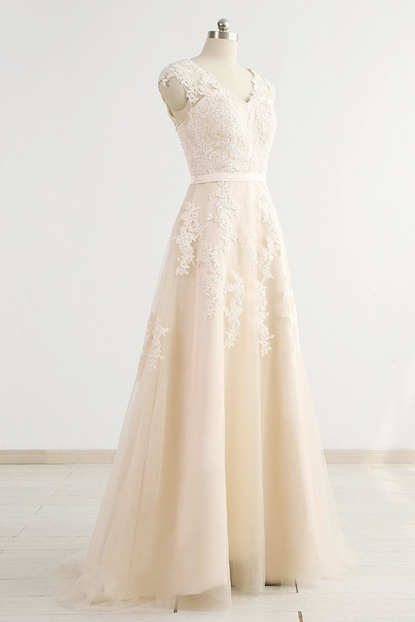 A-line V-neck Sleeveless Floor-length Tulle Wedding Dress With Lace 3
