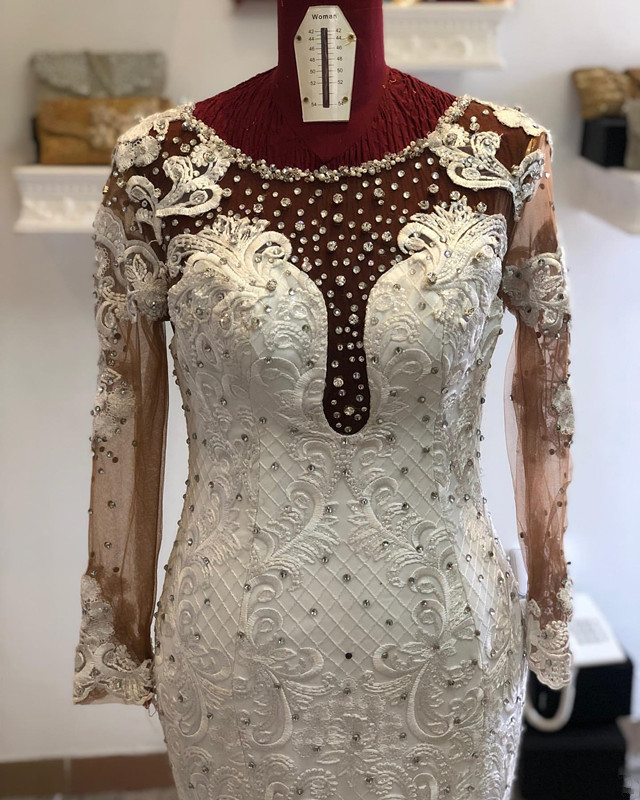 Mermaid Scoop Neck Sweep / Brush Train Bridal Dress With Beading 3