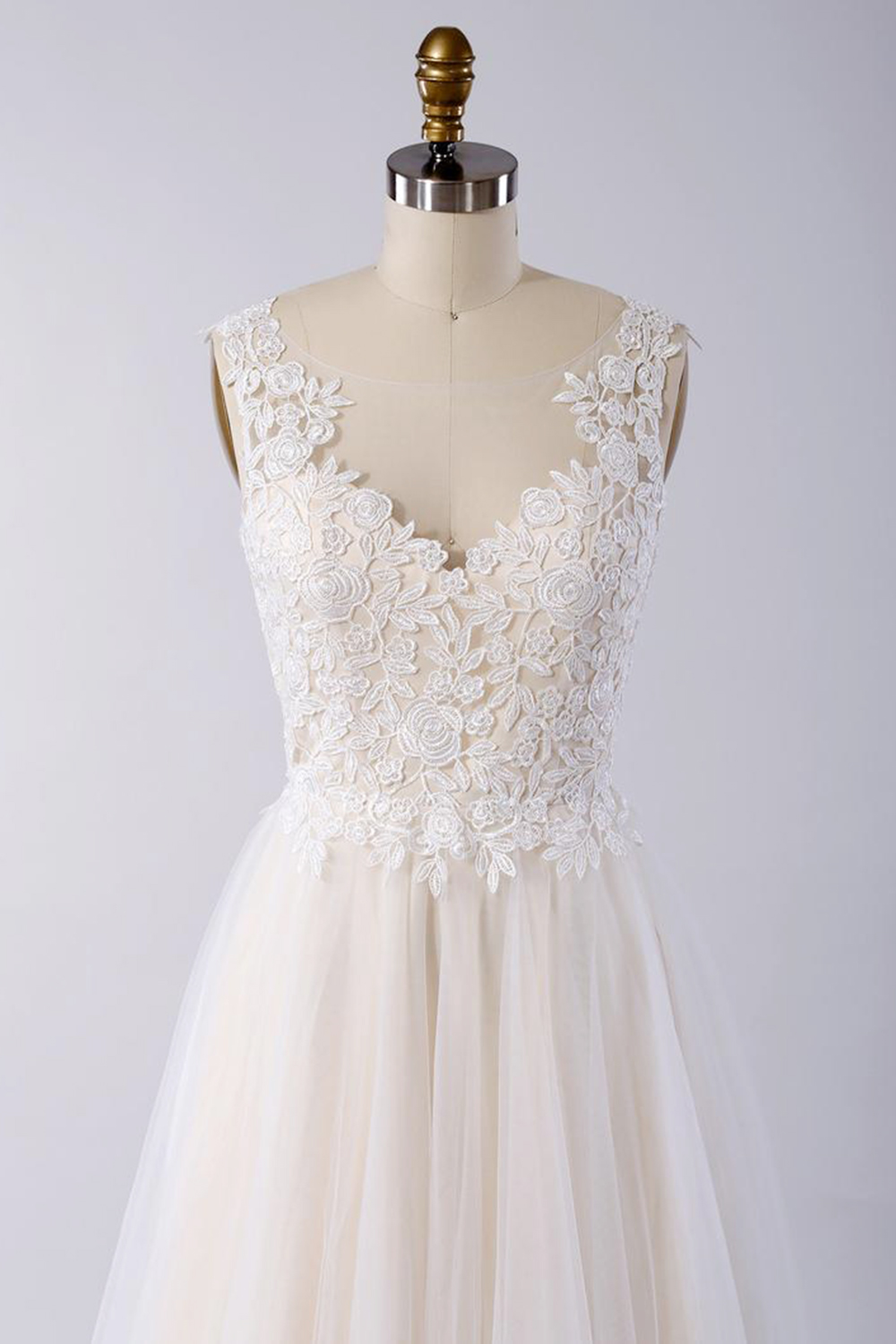 A-line Jewel Neck Sleeveless Floor-length Tulle Wedding Gown With Lace 3