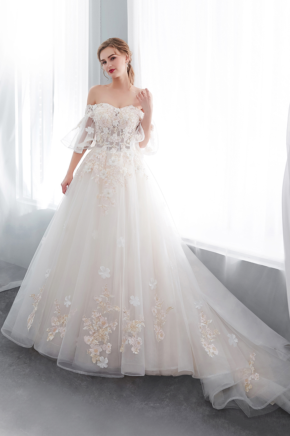 A-line Off-the-shoulder Cap Sleeves Chapel Train Tulle Bridal Attire With Appliques 3