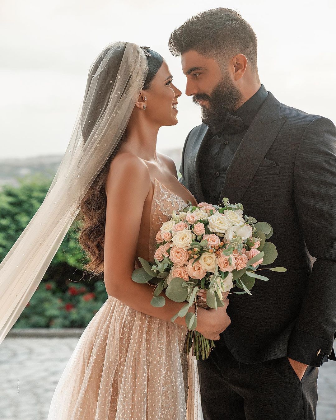 A-line Sweetheart Neck Sleeveless Detachable Train Tulle Bridal Gown With Beading 11