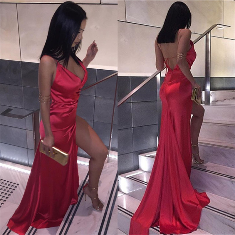 Column Plunging Neckline Sleeveless Formal Dress With Sweep / Brush Train 2