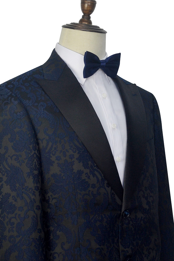 Dark Navy Prom Suits for Men with Black Silk Peak Lapel 4