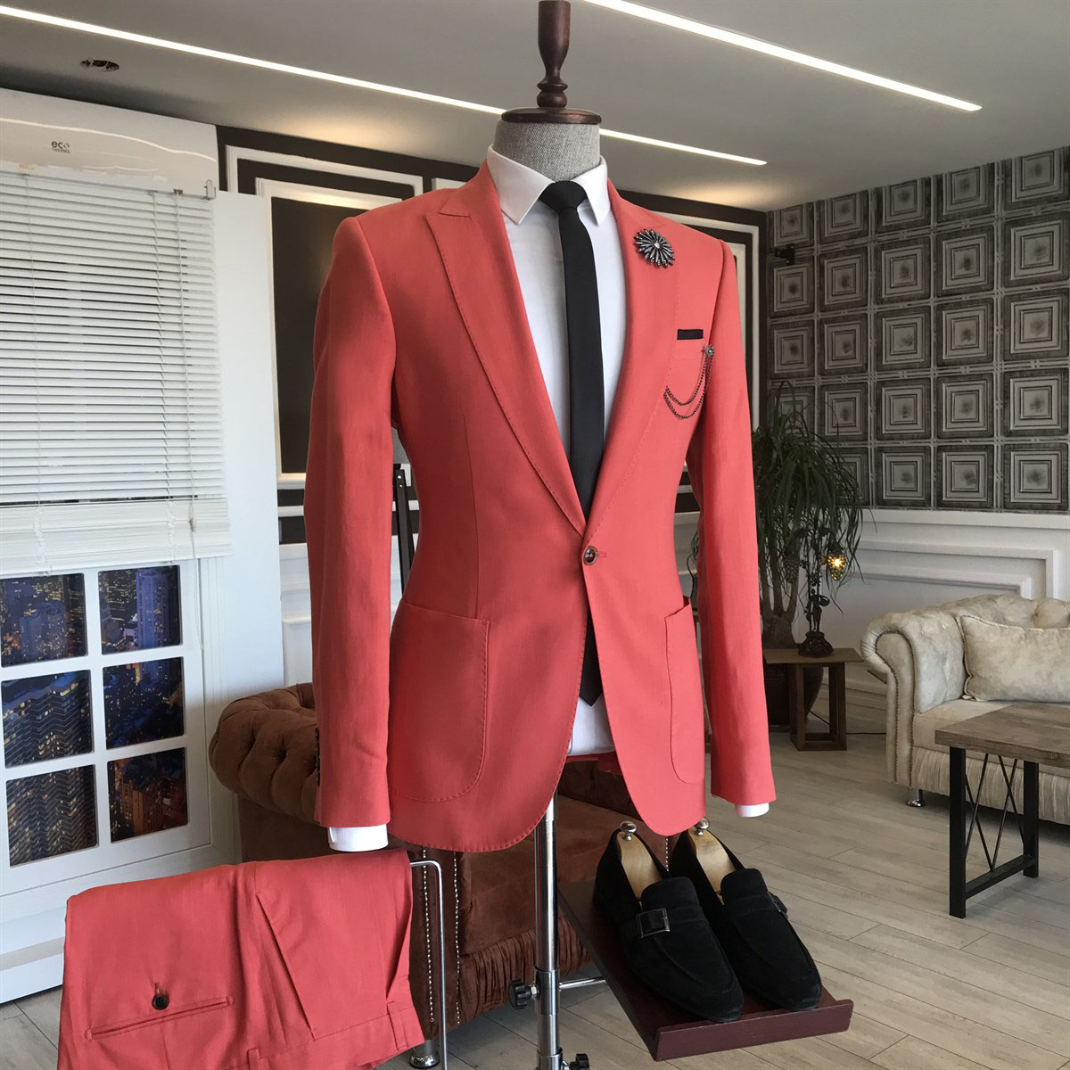 Red Slim Fit Suit with Peaked Lapel 2