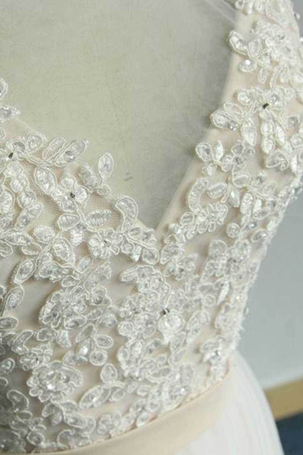 A-line Jewel Neck Sleeveless Floor-length Tulle Bridal Dress With Lace 7