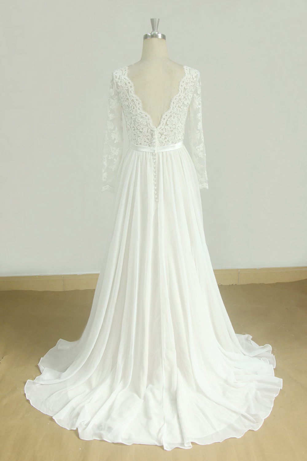 A-line Jewel Neck Long Sleeves Floor-length Tulle Bridal Dress With Lace 2