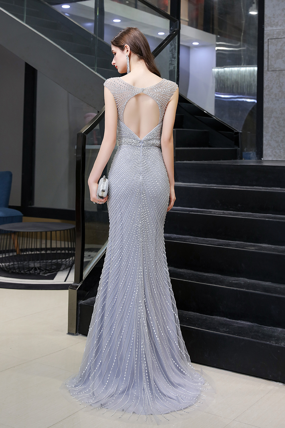 Mermaid V-neck Sleeveless Court Train Tulle Formal Dress With Rhinestone 2
