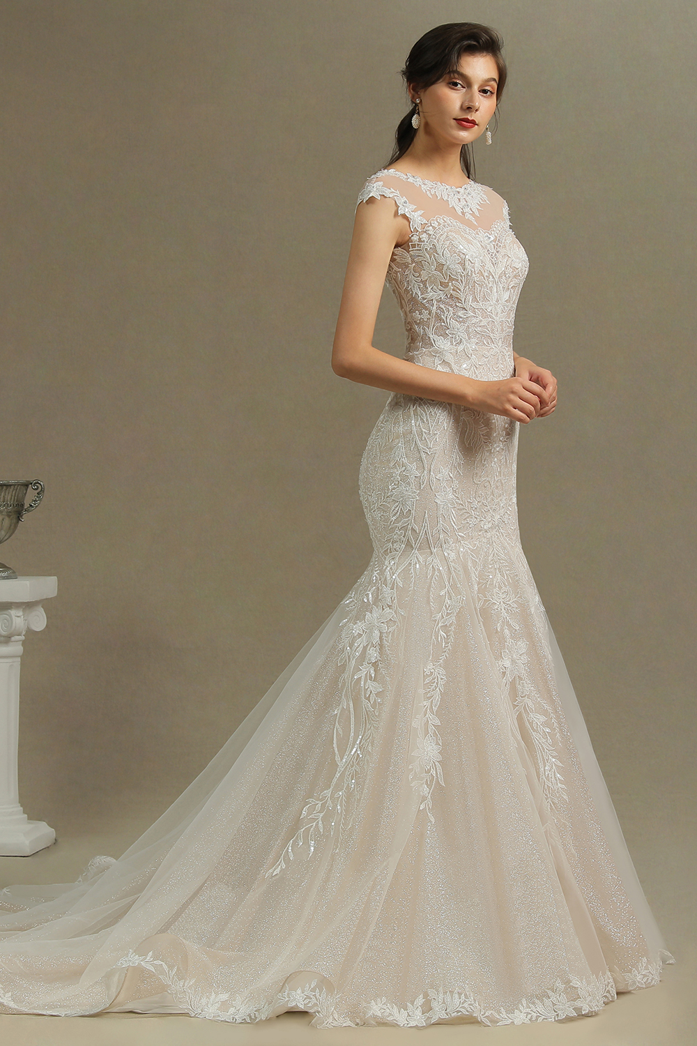 Mermaid Jewel Neck Sleeveless Cathedral Train Tulle Bridal Attire With Lace 6