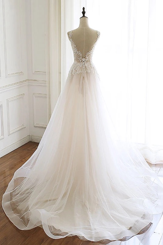 A-line V-neck Sleeveless Floor-length Tulle Bridal Attire With Lace 2