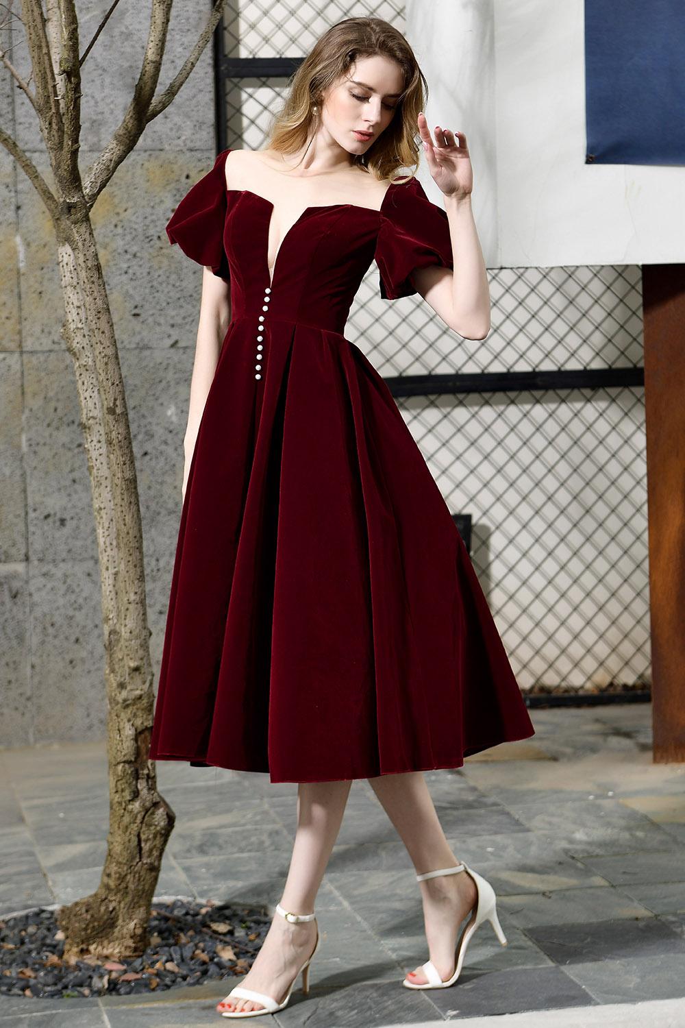 A-line Jewel Neck Short Sleeves Tea-length Velvet Homecoming Dress With Pearls 3