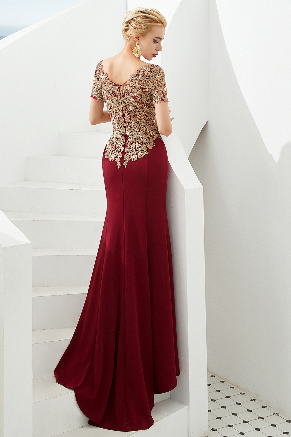 Mermaid Jewel Neck Short Sleeves Chapel Train Four-sided bomb Evening Gown With Lace 2