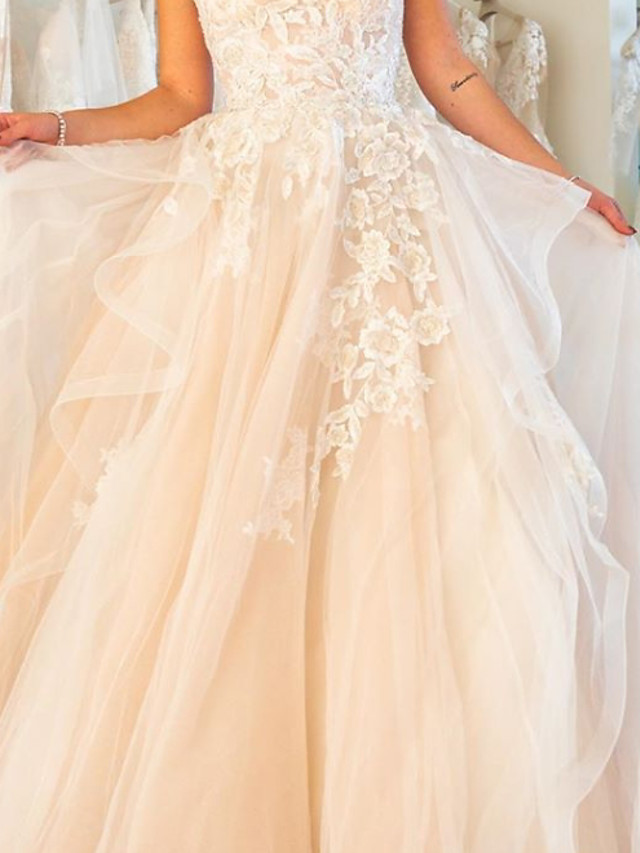Ball Gown Strapless Sleeveless Sweep / Brush Train Tulle Bridal Gown With Lace 3