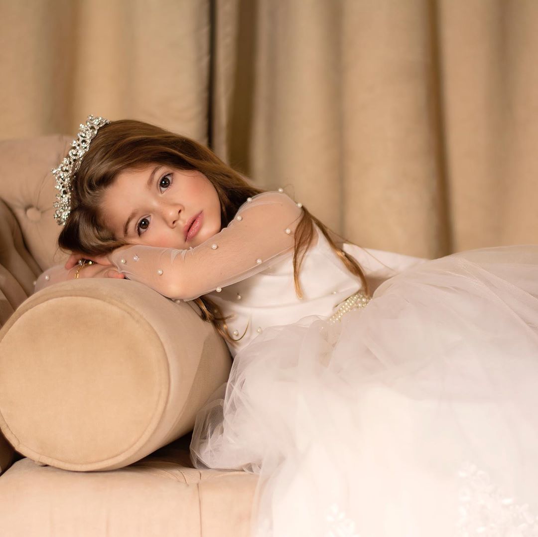 A-line Jewel Neck Long Sleeves Sweep / Brush Train Tulle Flower Girl Dress With Pearls 2