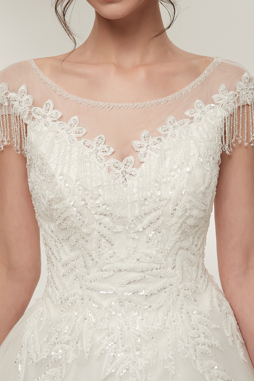 Jewel Neck Short Sleeves Floor-length Tulle Wedding Dress With Ruffles 3