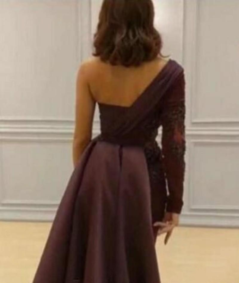Column V-neck Long Sleeves Sweep / Brush Train Lace Wedding Guest Gown With Appliques 2