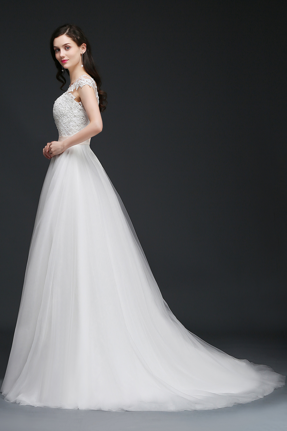 A-line Scoop Neck Sleeveless Chapel Train Tulle Bridal Gown With Ribbons 3