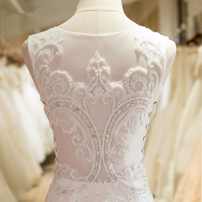 Mermaid Scoop Neck Sleeveless Court Train Bridal Gown With Beading 5