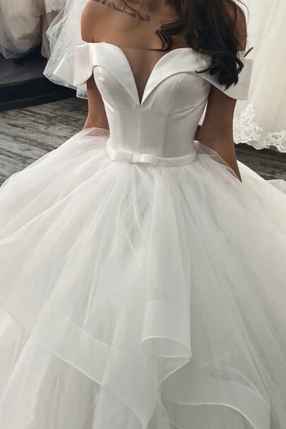 A-line Off-the-shoulder Sleeveless Floor-length Tulle Wedding Gown With Tiered 2