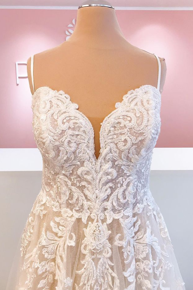 A-line Sweetheart Neck Sleeveless Floor-length Tulle Wedding Dress With Appliques 3