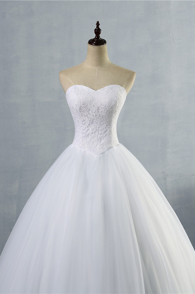 A-line Sweetheart Neck Floor-length Tulle Bridal Dress With Appliques 4