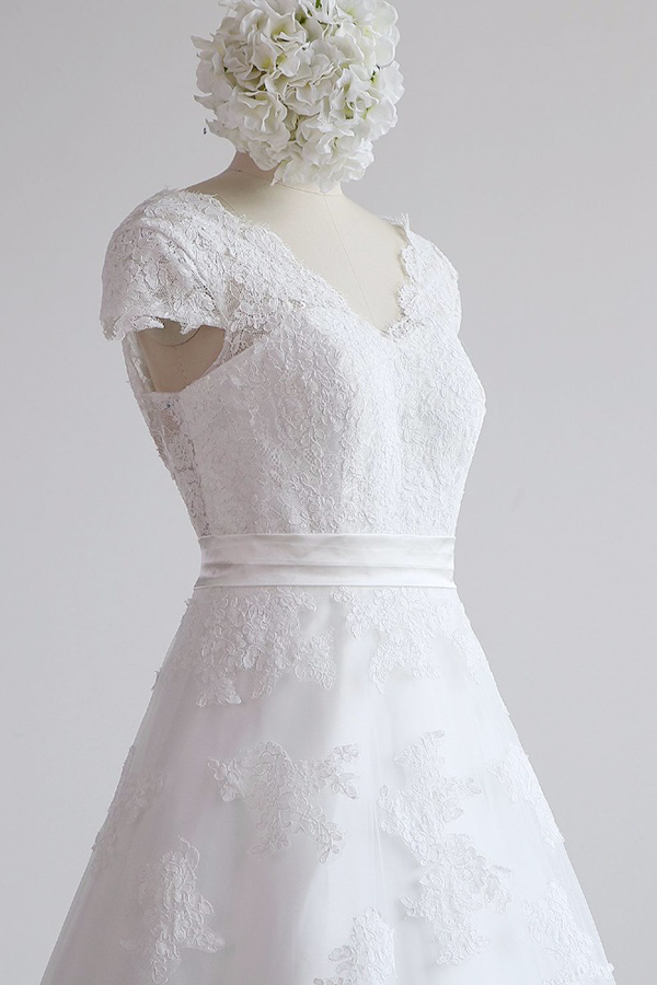 A-line V-neck Half-Sleeves Floor-length Tulle Wedding Dress With Ribbons 5