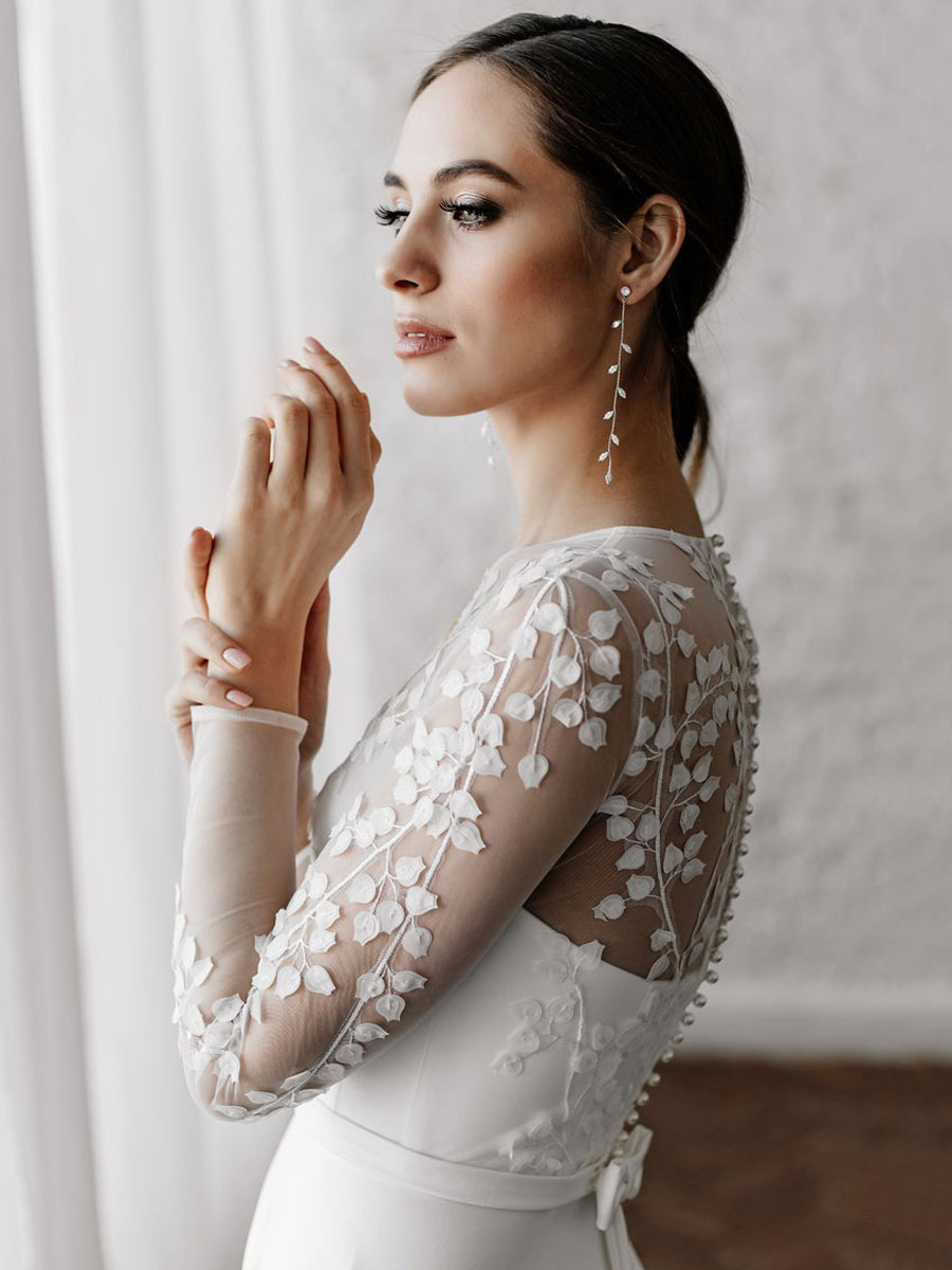 A-line Long Sleeves Lace Wedding Gown With Lace 4