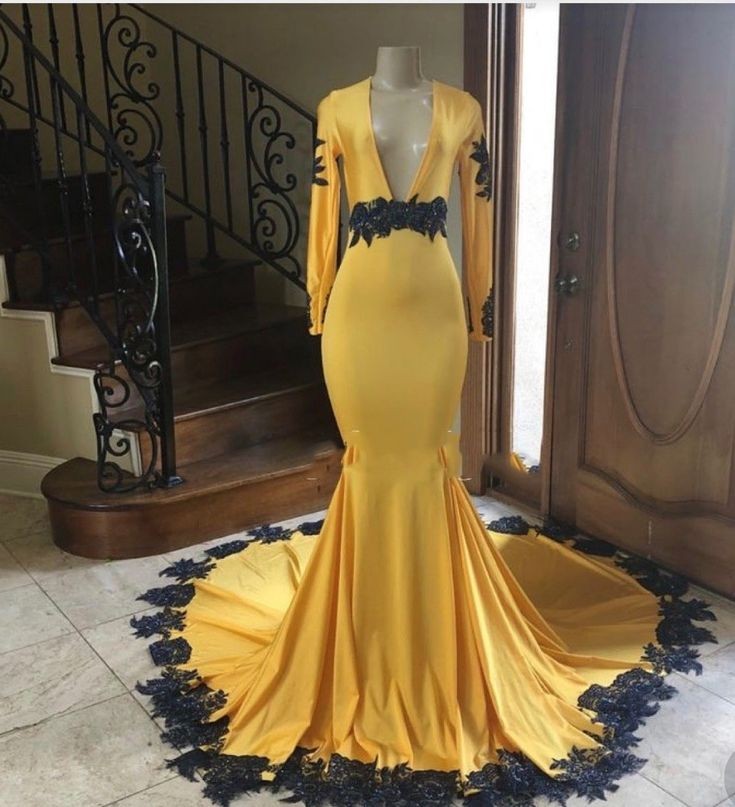 Mermaid Plunging Neckline Long Sleeves Stretch Satin Formal Dress With Lace 2