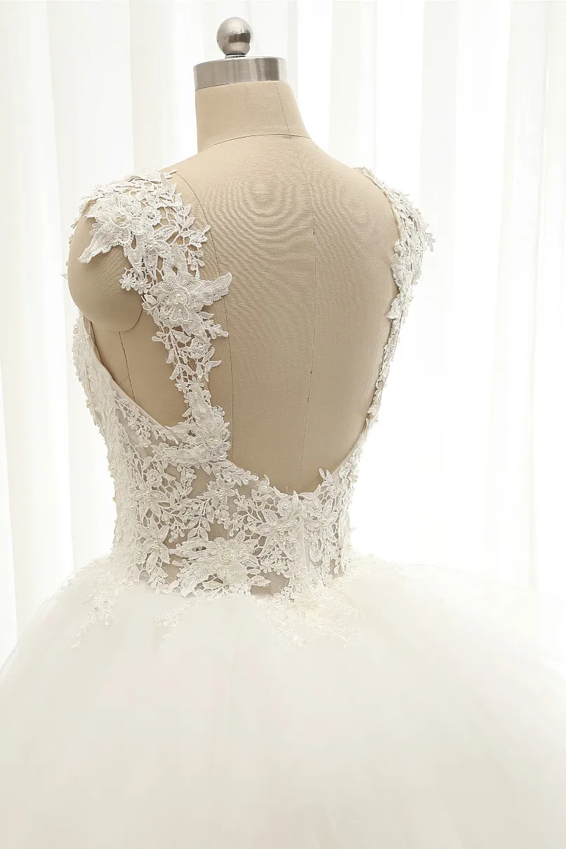 A-line Straps Sleeveless Floor-length Tulle Bridal Dress With Appliques 6