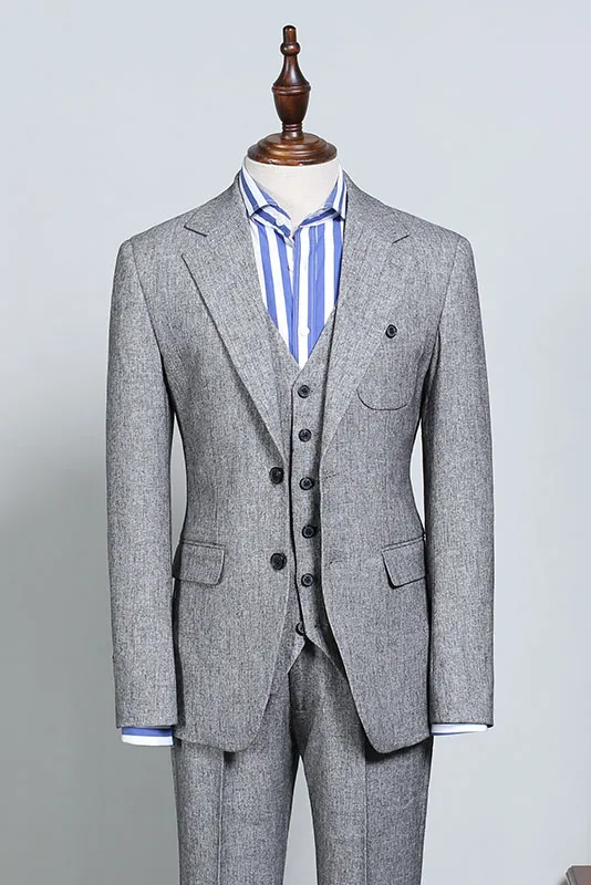 Gray Single Breasted Business Suit 1