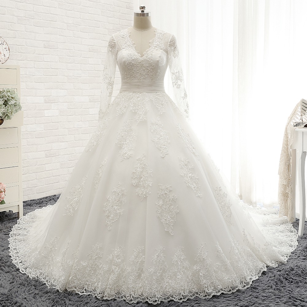 A-line V-neck Long Sleeves Floor-length Tulle Wedding Gown With Lace 5