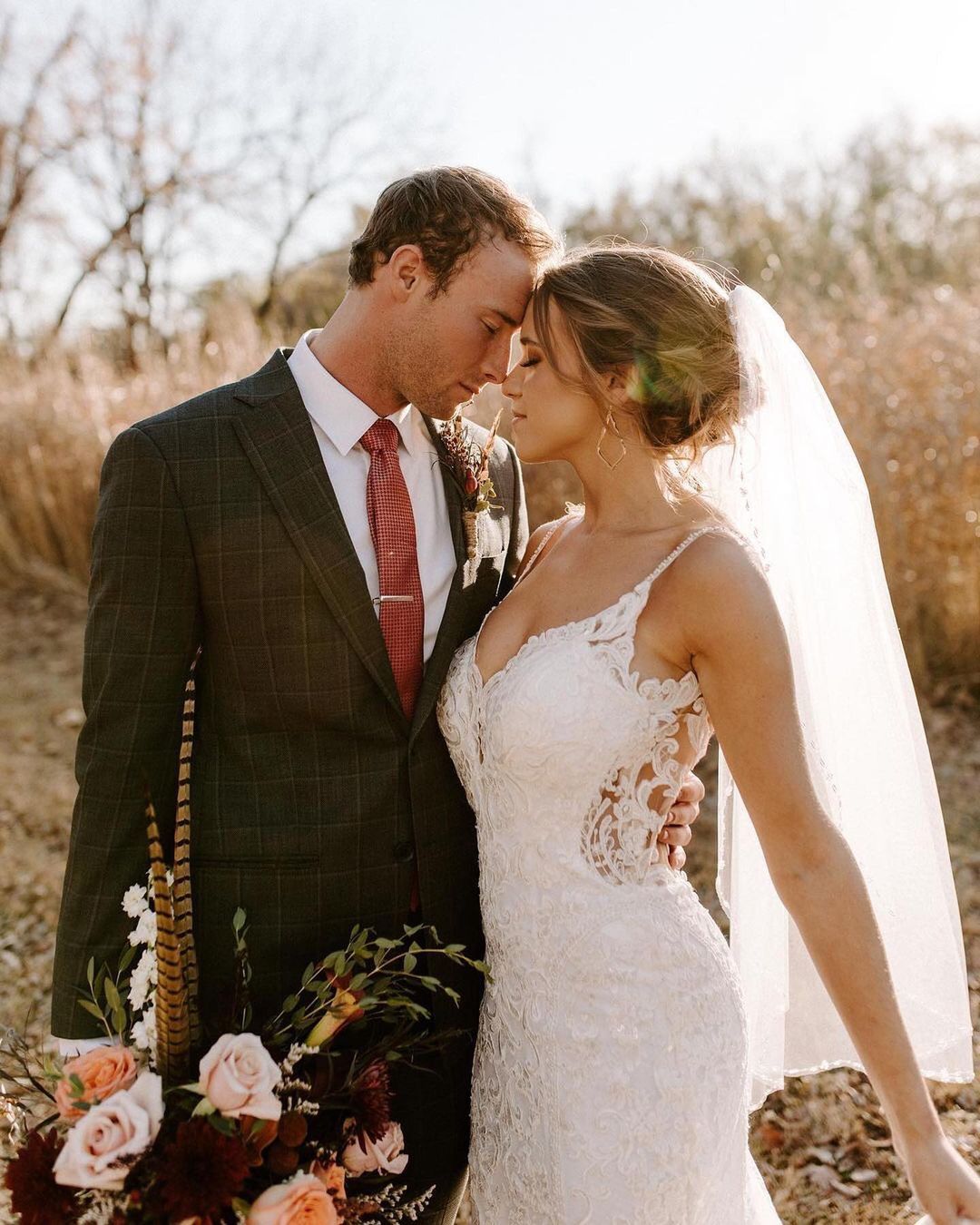 Mermaid Spaghetti Straps Sleeveless Court Train Lace Wedding Gown With Lace 2