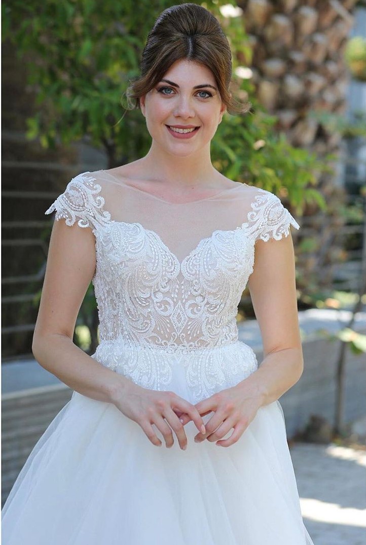 Column Jewel Neck Sleeveless Floor-length Tulle Bridal Attire With Ruffles 2
