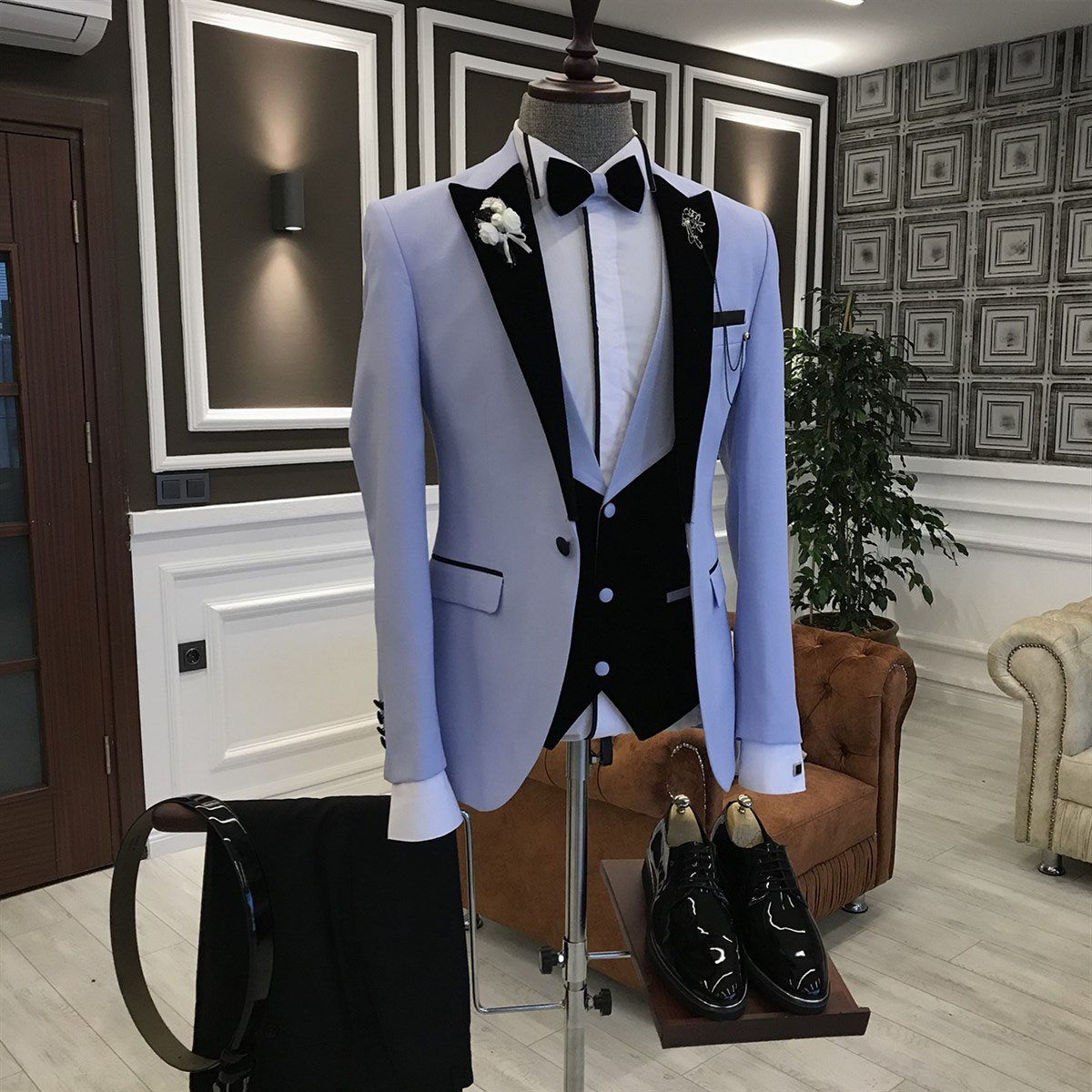 Pool Blue Slim Fit Prom Suit with Peaked Lapel 2