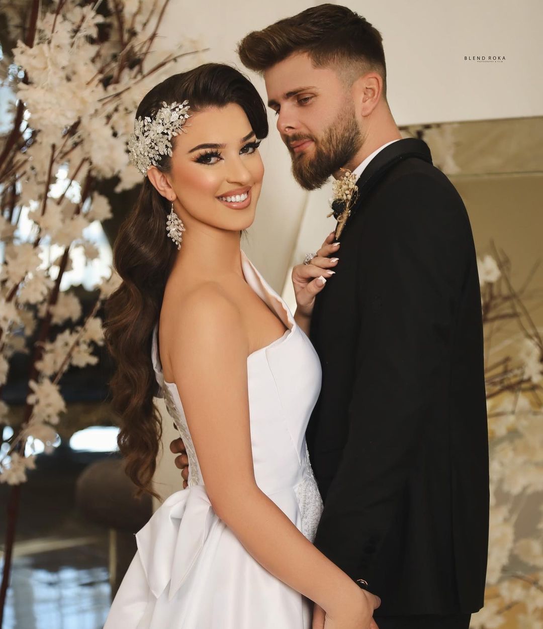 A-line One Shoulder Sleeveless Chapel Train Satin Wedding Gown With Beading 6