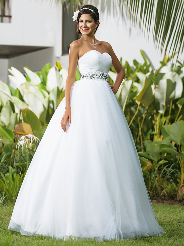 Ball Gown Sweetheart Neck Sleeveless Floor-length Tulle Wedding Gown With Beading 3