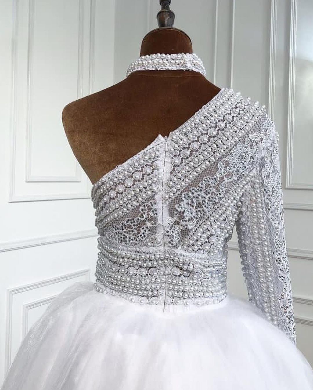 A-line One Shoulder Long Sleeves Floor-length Tulle Wedding Gown With Ruffles 3