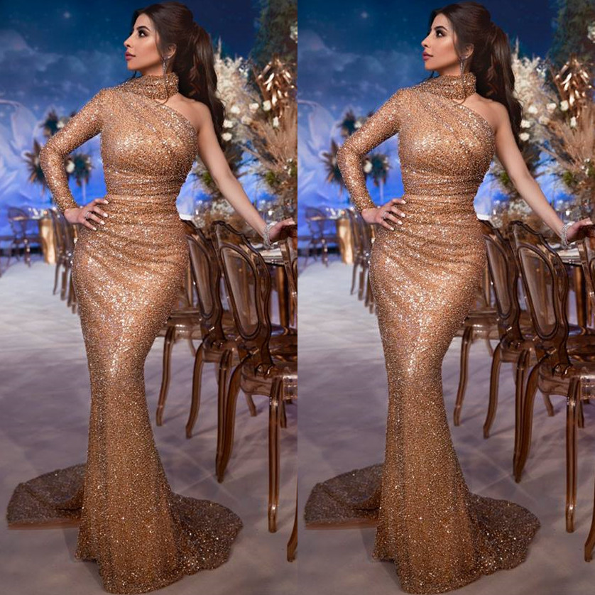 Mermaid High Neck Long Sleeves Sweep / Brush Train Formal Dress With Sequins 2