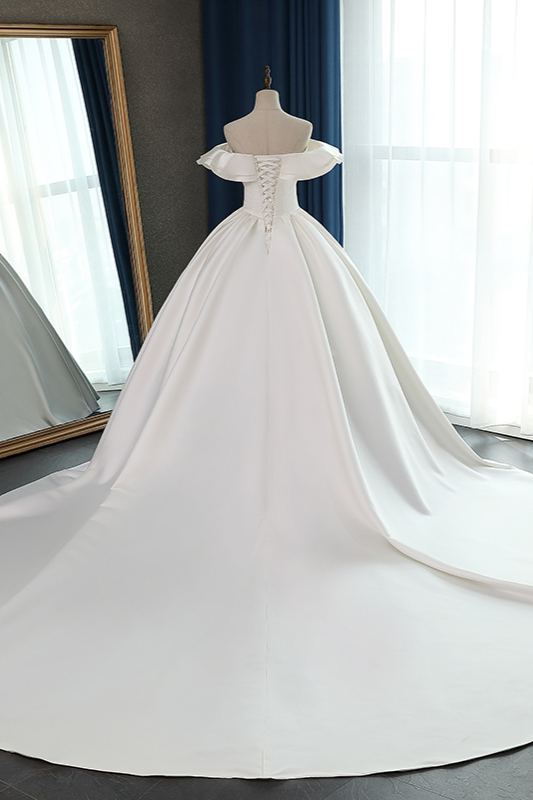 Ball Gown Strapless Sweetheart Neck Sleeveless Floor-length Satin Bridal Dress With Ruffles 2
