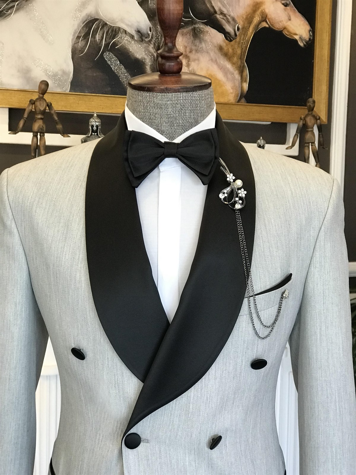 Offwhite Double Breasted Shawl Lapel Men Suit 2