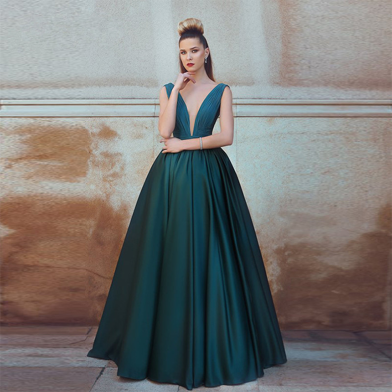 A-line Plunging Neckline Sleeveless Floor-length Evening Dress 2