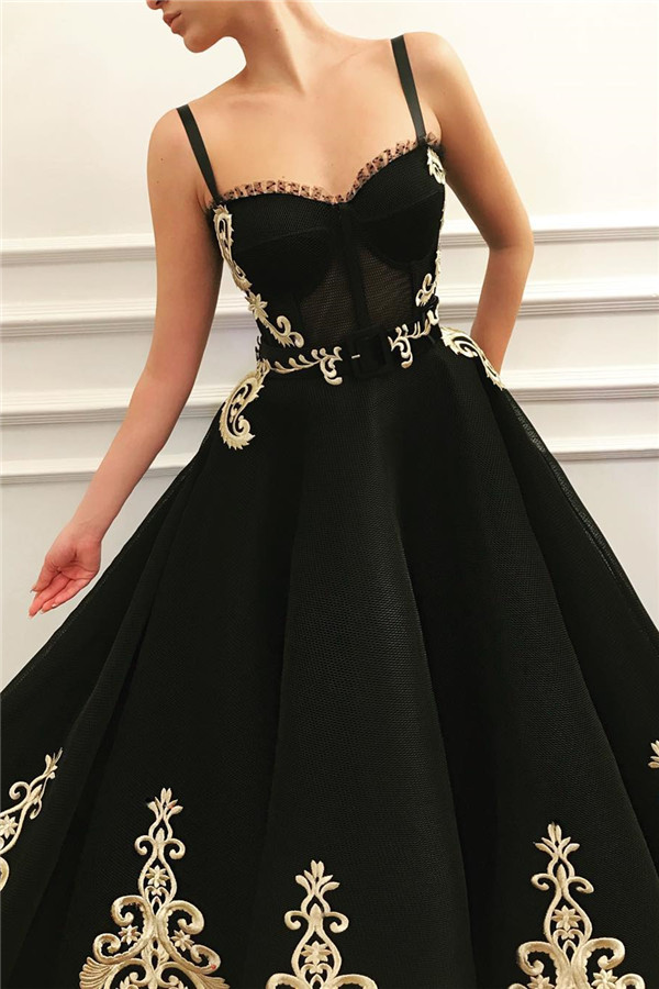 A-line Straps Sweetheart Neck Sleeveless Floor-length Tulle Formal Wear With Appliques 2