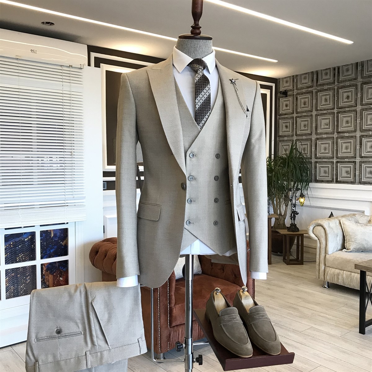 Light Khaki Single Breasted Business Suit 2