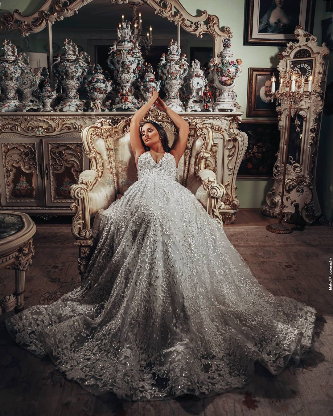 A-line V-neck Sleeveless Court Train Lace Wedding Dress With Lace 4