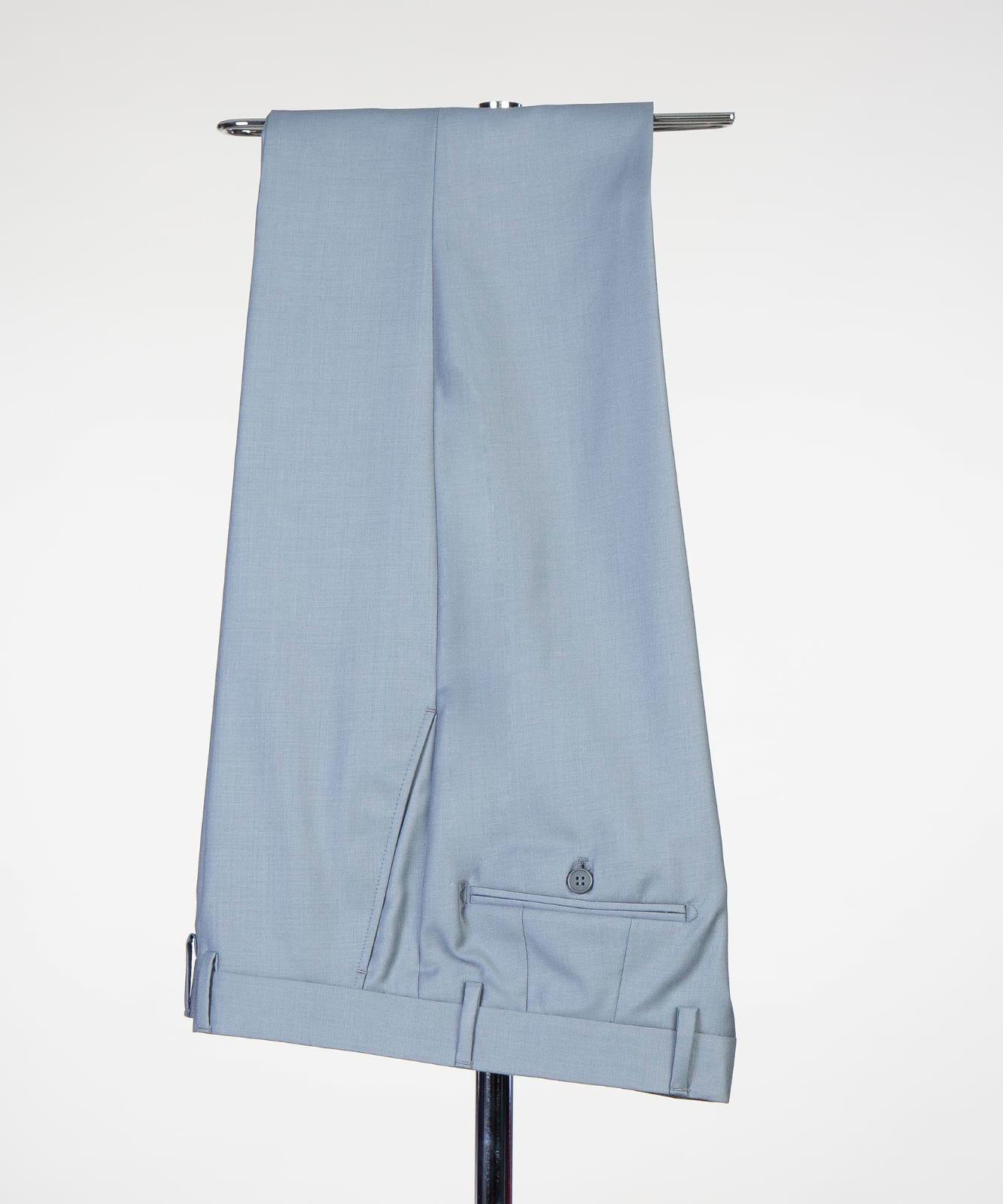 Grey Three Pieces Men Suit with Peaked Lapel 6