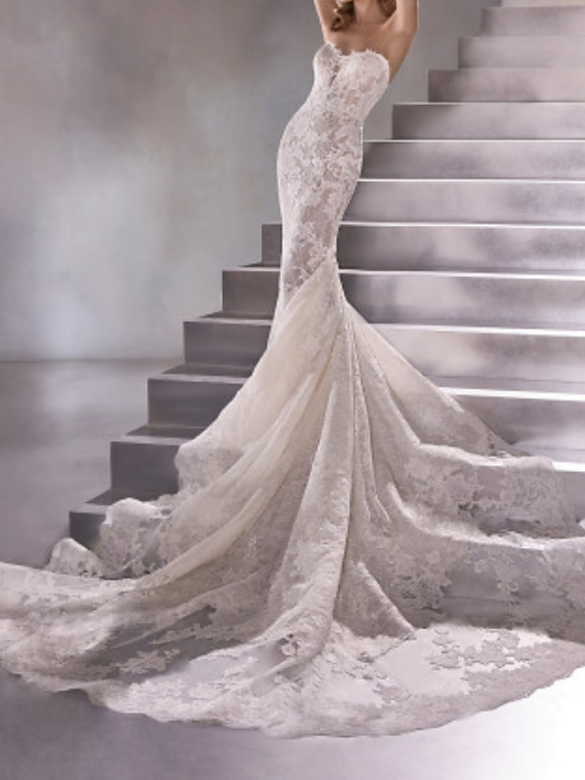 Mermaid Sweetheart Neck Sleeveless Sweep / Brush Train Tulle Wedding Gown With Buttons 3