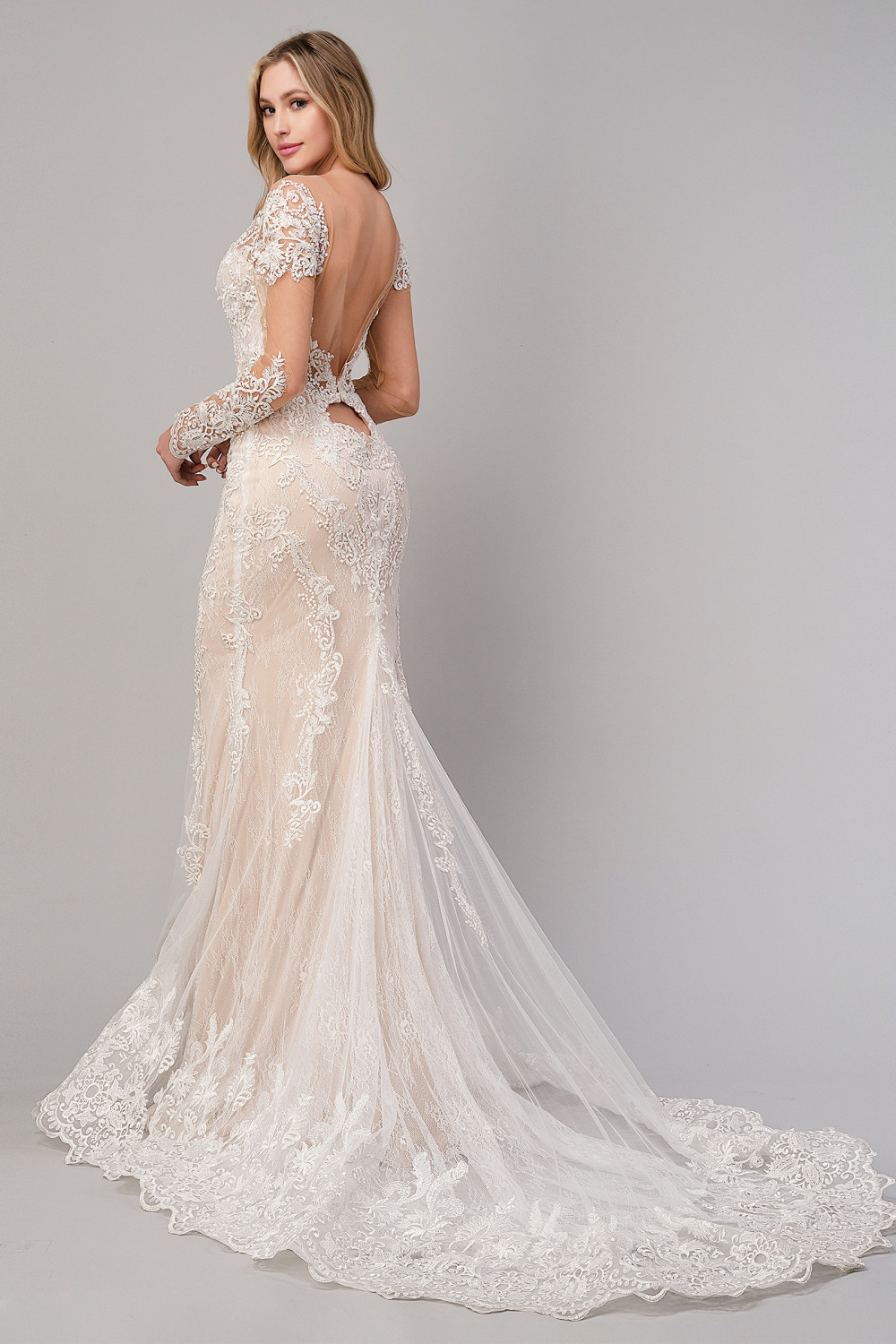 Mermaid Sweetheart Neck Long Sleeves Chapel Train Lace Wedding Gown With Lace 3