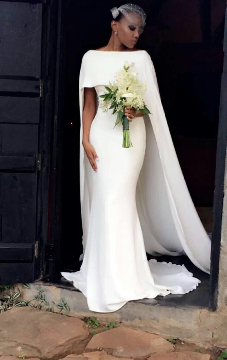 Column Bateau Neck Sleeveless Bridal Dress With Chapel Train 2
