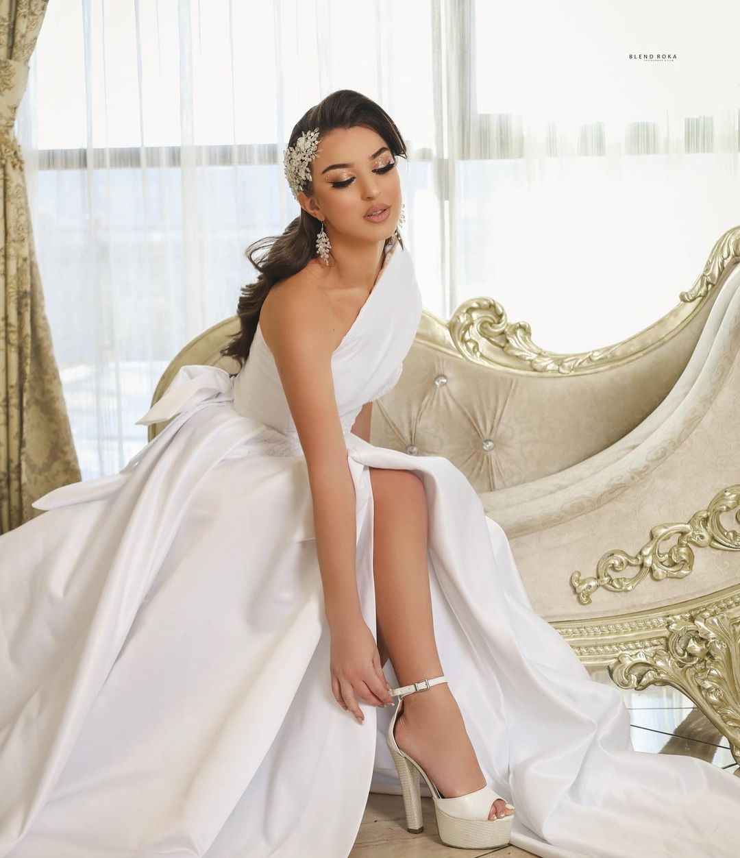 A-line One Shoulder Sleeveless Chapel Train Satin Wedding Gown With Beading 2