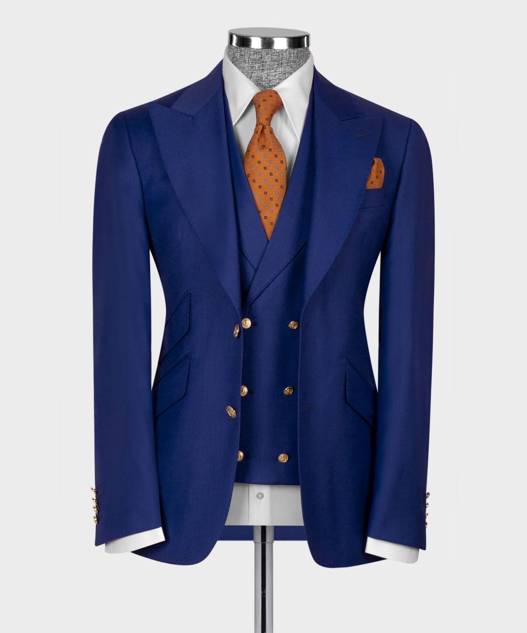 Navy Blue Three Pieces Peaked Lapel Men Business Suit 4